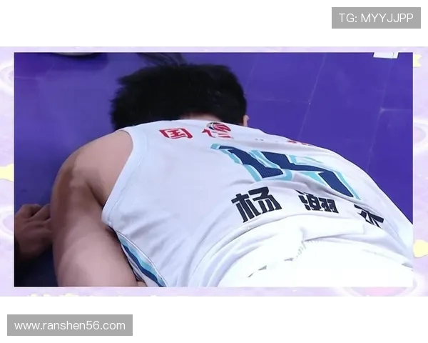 杨瀚森谈防守压力季前赛问题暴露为球队未来发展提供契机